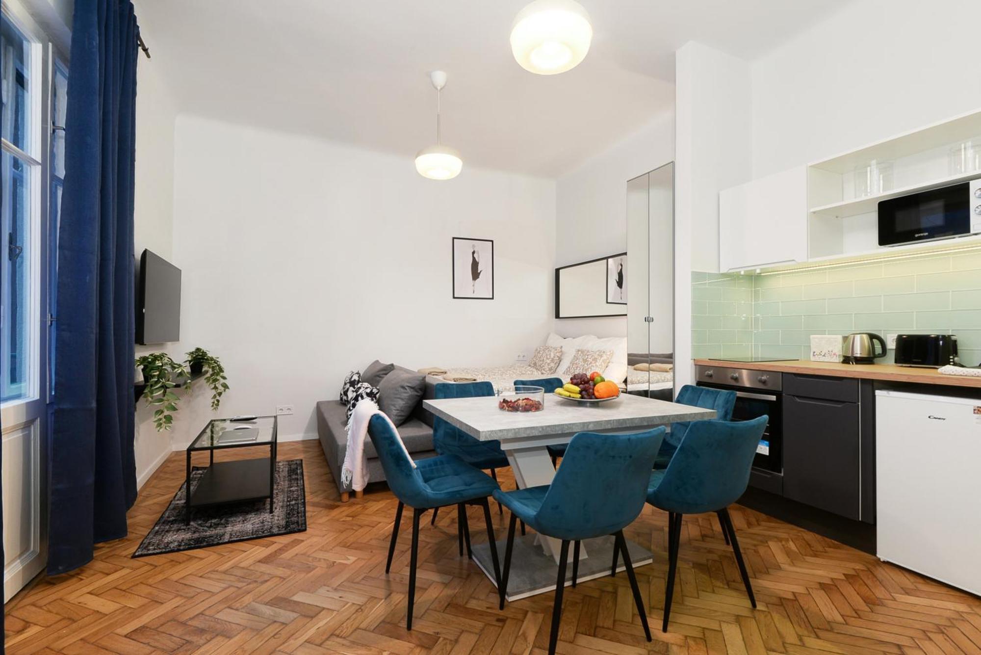 Appartement Boutique R611 *