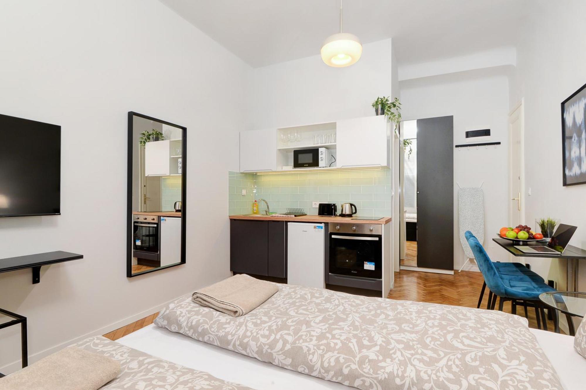Boutique R611 * Budapesta