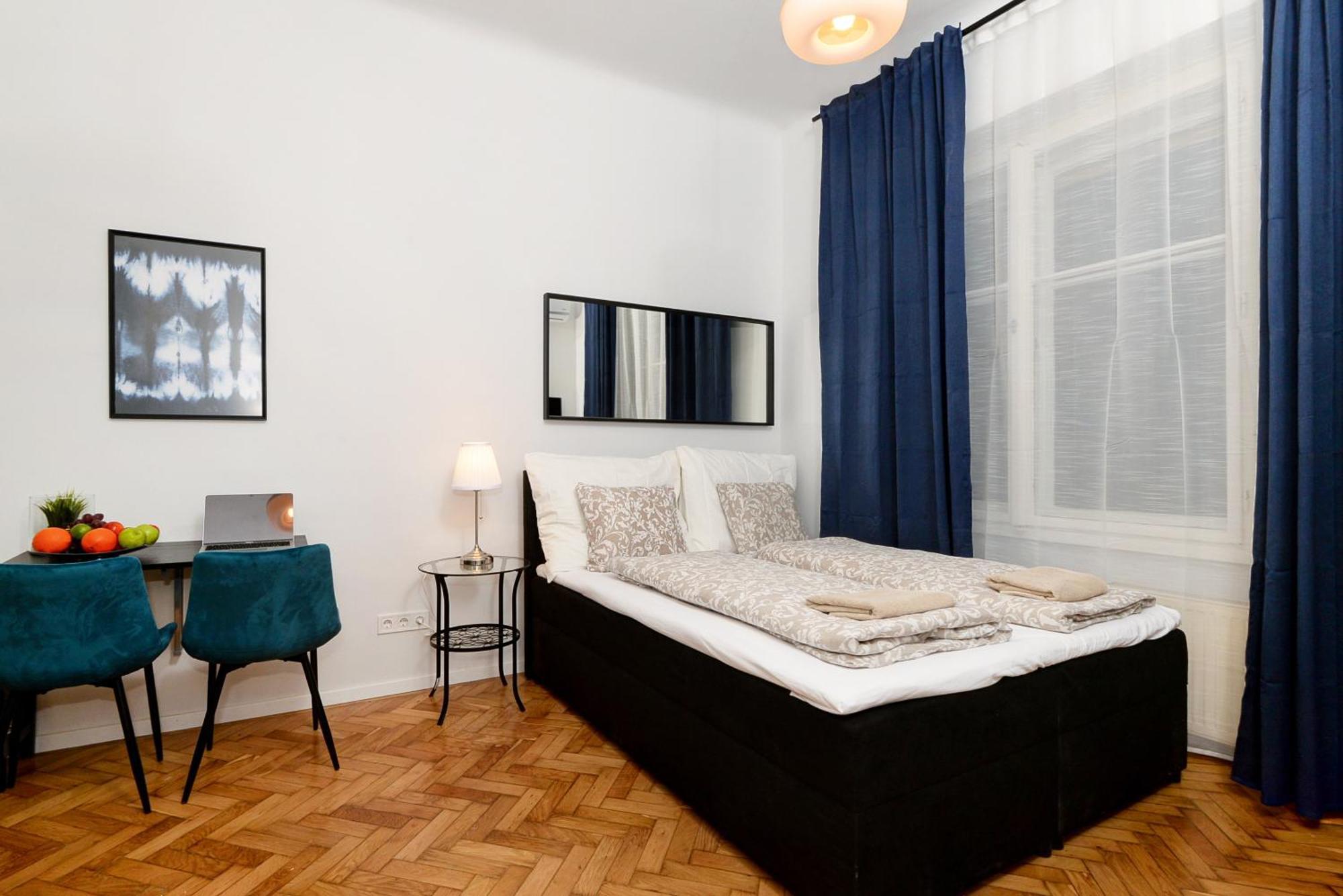 Boutique R611 * Budapesta